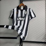 Retro Juventus 2014/15 Home Jersey