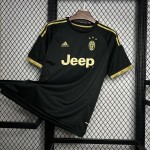 Retro Juventus 2015/16 Third Jersey