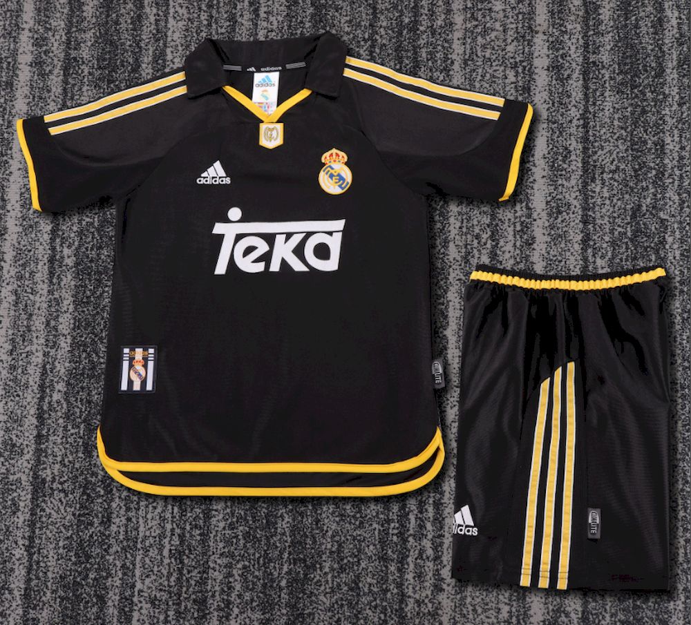 Retro Real Madrid 1998/00 Away Kids Kit