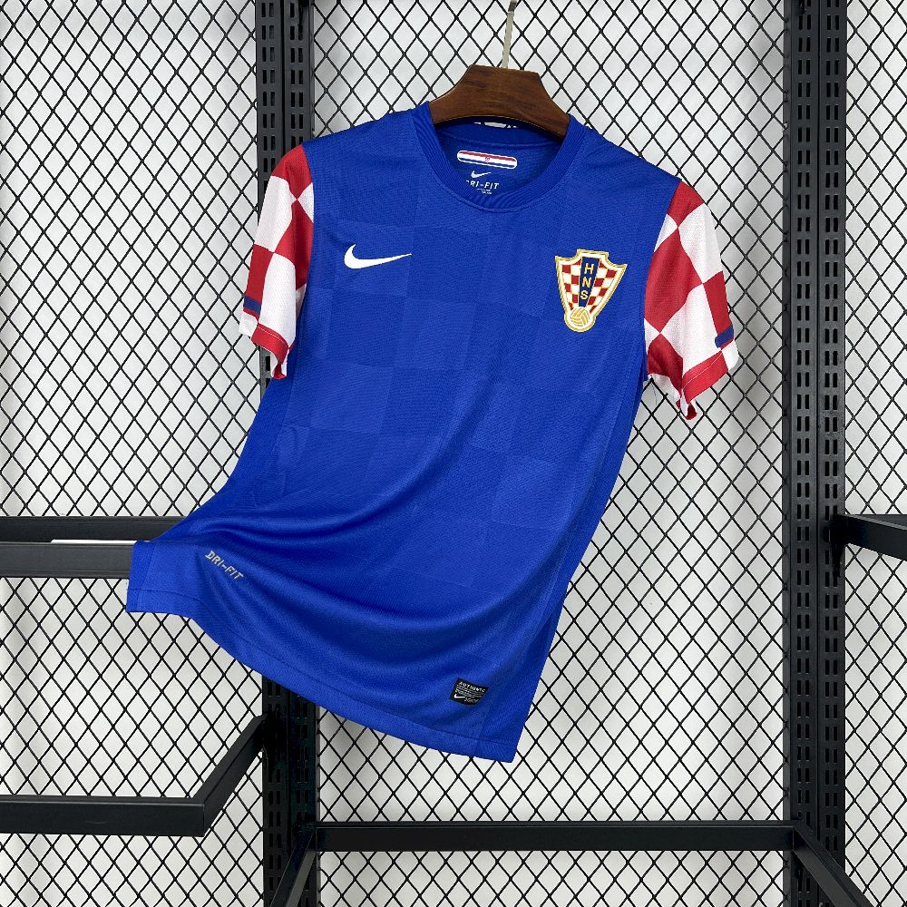 Retro Croatia 2010 Away Jersey